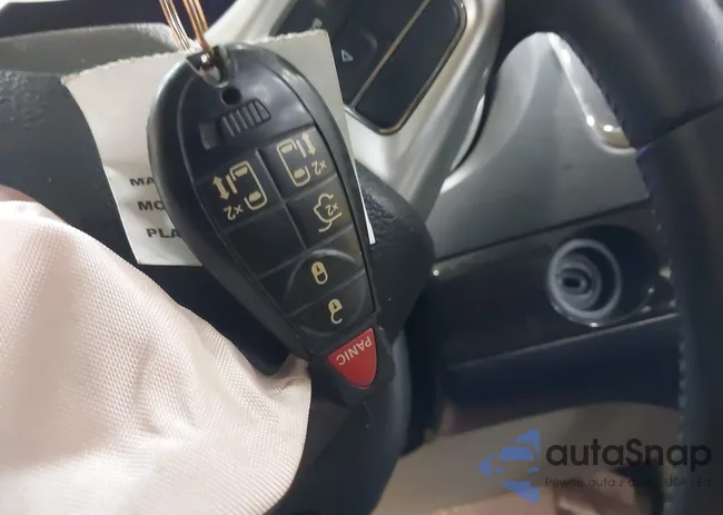 2C4RDGCG5DR688523: 44572383