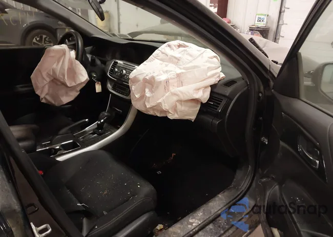 1HGCR2F56FA046616: 44573561