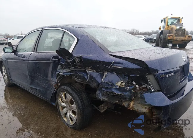 1HGCP2F77AA130430: 44573593