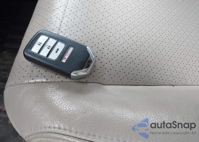 1HGCR3F84DA023932: 44573687