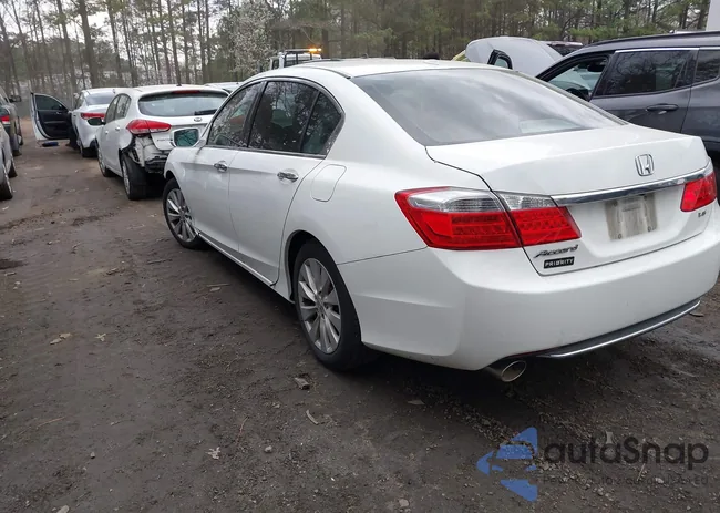 1HGCR3F84DA023932: 44573687