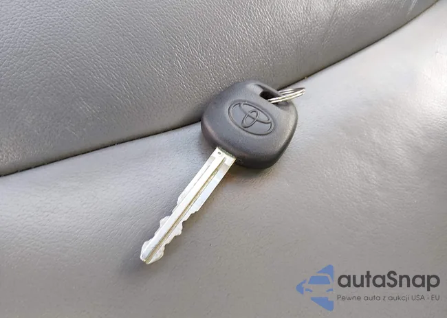 4T1BK36B77U211546: 44573742