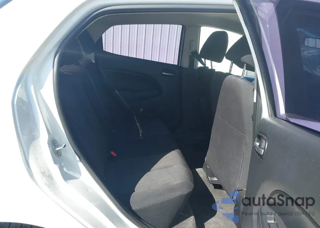 JM1DE1KZ2C0138065: 44573780