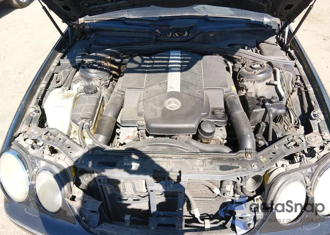 WDBPJ75J02A028608: 44573784