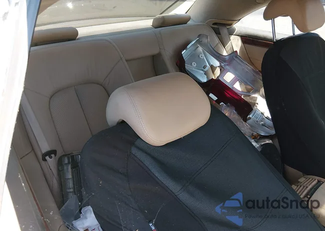 WDBPJ75J02A028608: 44573784