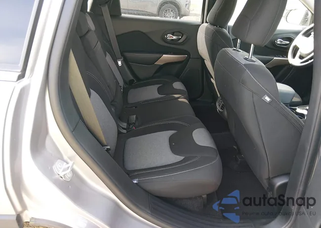 1C4PJMCB4JD540879: 44573802