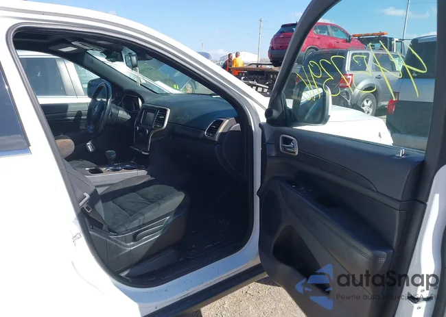 1C4RJFAG2FC102572: 44573916