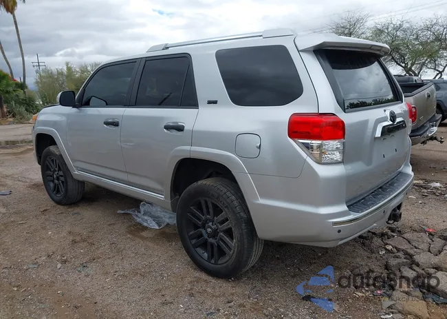 JTEBU5JR1B5071040: 44573921