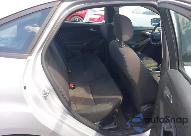 1FADP3F26JL274977: 44573967