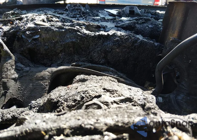 2B4JB25Y6WK137781: 44574002