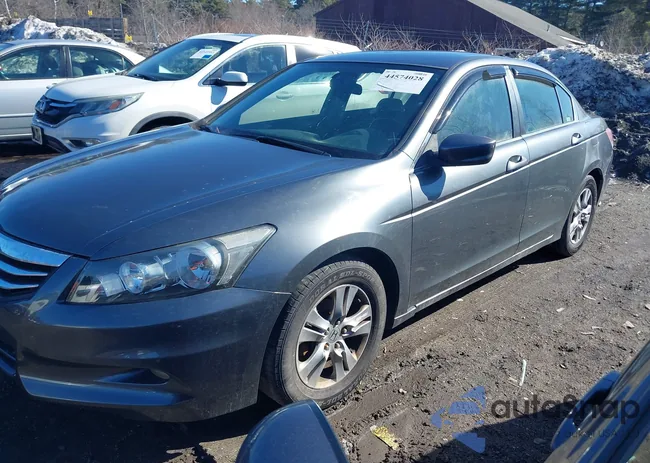 1HGCP2F63BA130322: 44574028