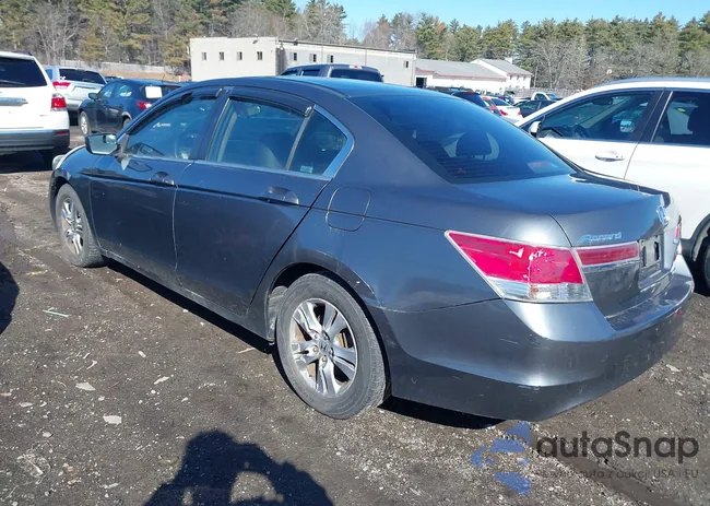 1HGCP2F63BA130322: 44574028