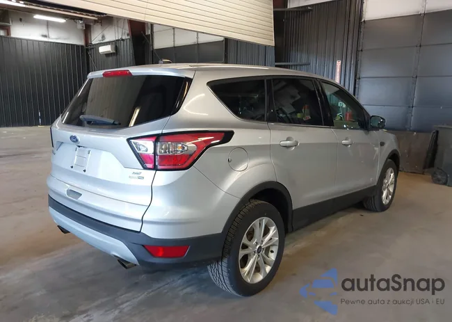 1FMCU9GD6HUE18450: 44574100