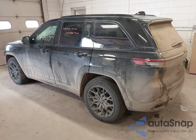 1C4RJHEG8S8768936: 44573355