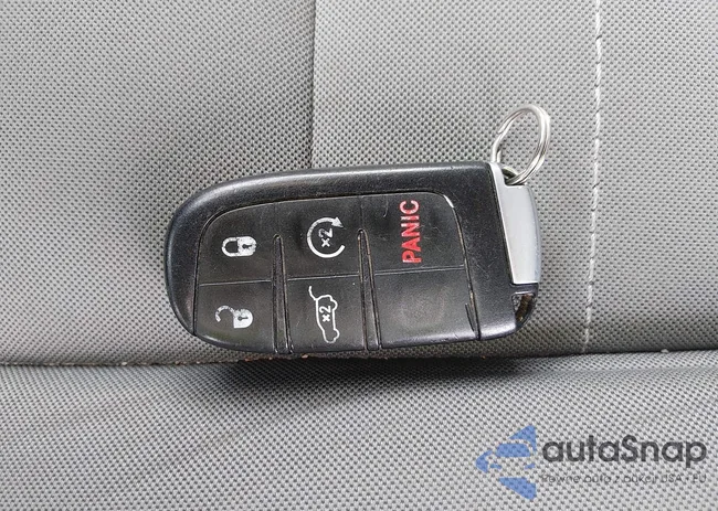 1C4RJFBG7JC477557: 44573459