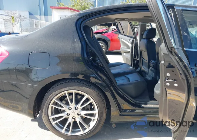 JNKBV61E58M207963: 44573501