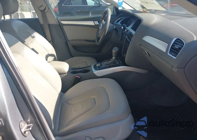 WAUEFBFL3BN028587: 44574271