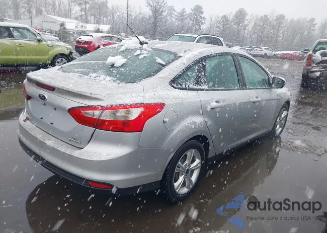 1FADP3F23EL313661: 44574337