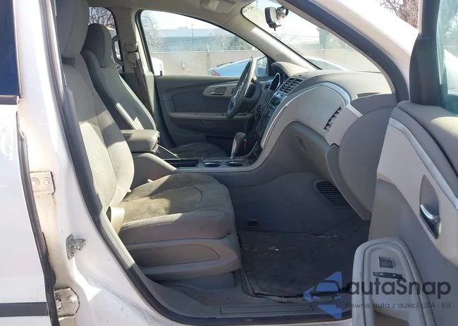 1GNKVFED9CJ200180: 44574404