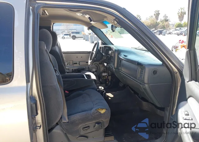 2GCEC19T821416563: 44575586