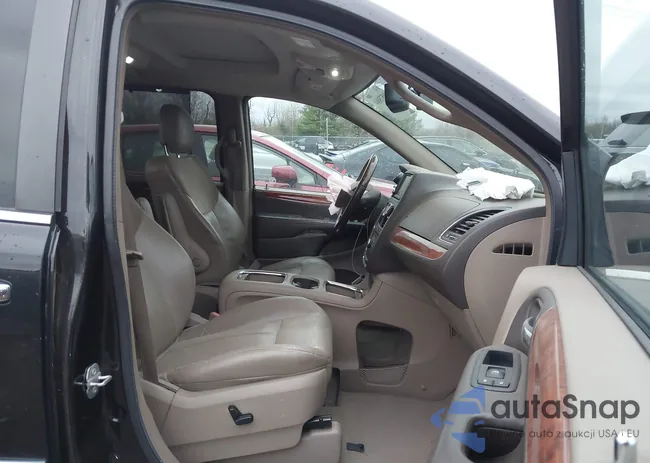 2C4RC1GG8GR133600: 44575684