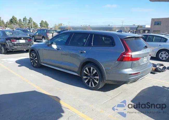 YV4102WK5L1033452: 44576062