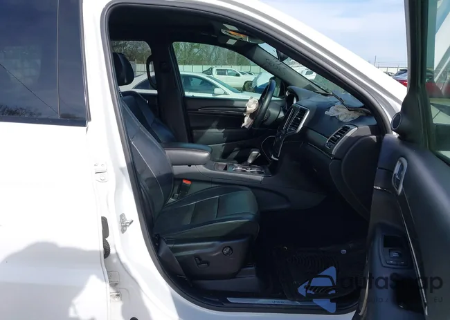 1C4RJECG4JC392331: 44576092