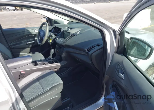 1FMCU0GD0HUC42684: 44575134