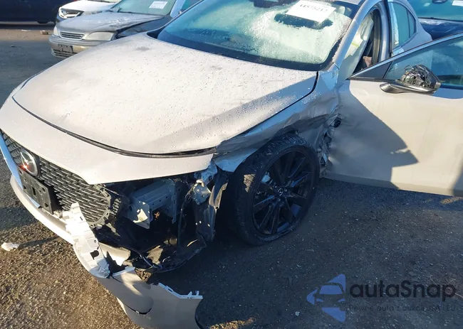 3MZBPABM9RM426335: 44575212