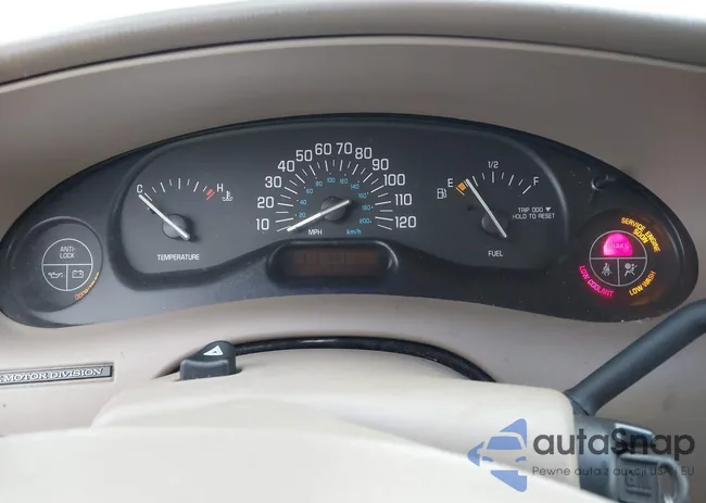 2G4WS52J711113646: 44575352