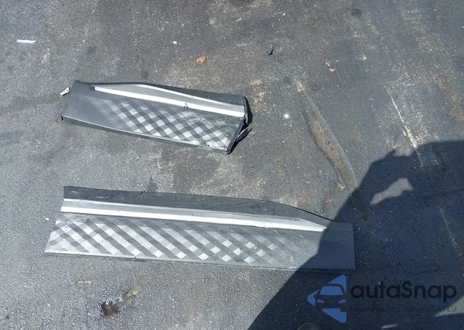 3N8AP6CA1SL334717: 44575361