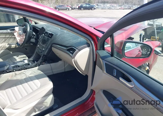 3FA6P0LUXKR189835: 44576708