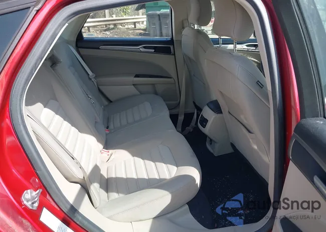 3FA6P0LUXKR189835: 44576708