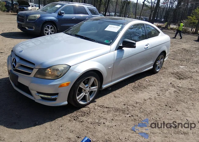 WDDGJ4HB4CF743020: 44576730