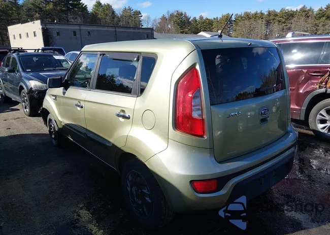 KNDJT2A5XC7446864: 44576209