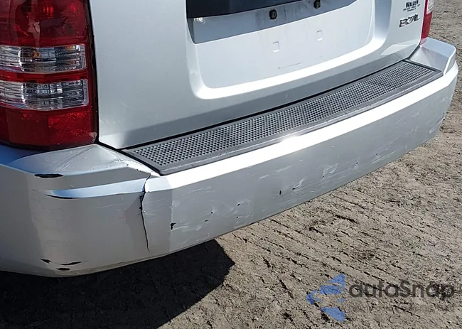 1J8GP28K28W233469: 44576251