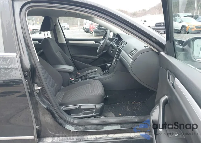 1VWAT7A35GC014317: 44576502