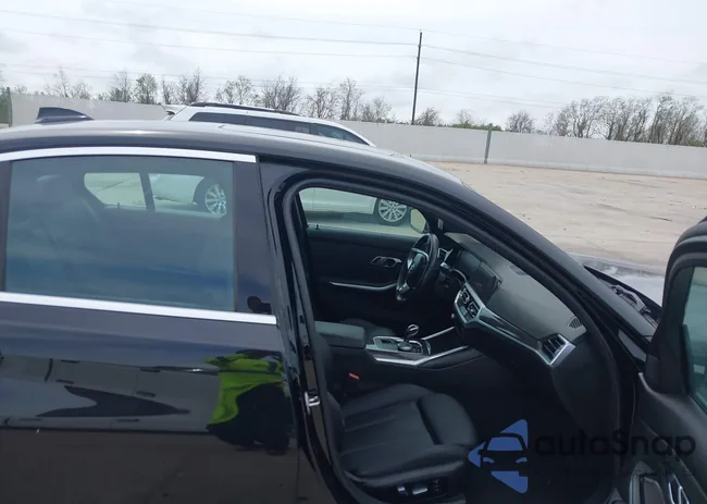 3MW5R1J09L8B05689: 44577868