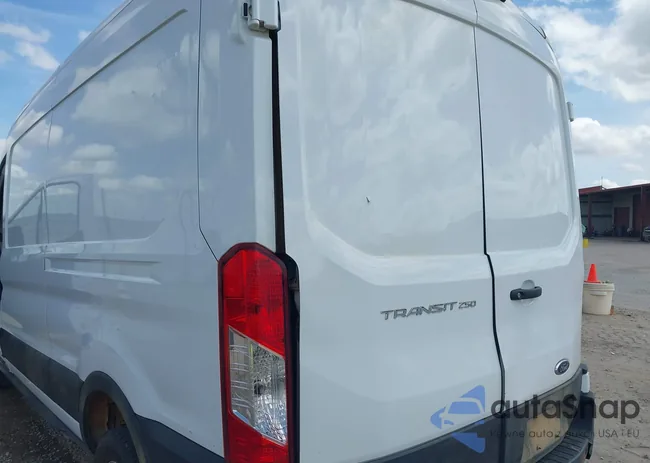 1FTBR1C86SKB11018: 44577943