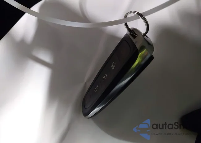 1FMCU9GD4KUA94146: 44577131