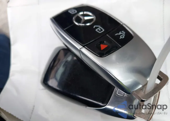 WDDZF4JB8HA084190: 44577185