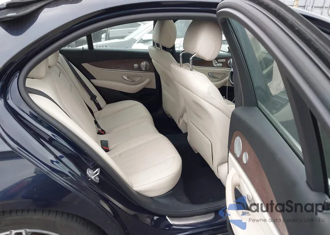 WDDZF4JB8HA084190: 44577185