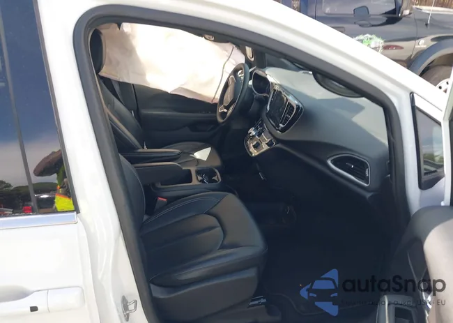 2C4RC1BGXSR578498: 44578743