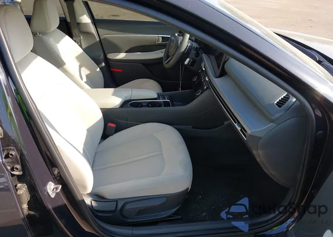 KMHL64JA2SA430308: 44578921