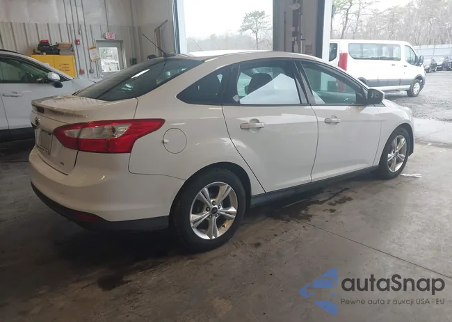 1FADP3F20DL317228: 44578161