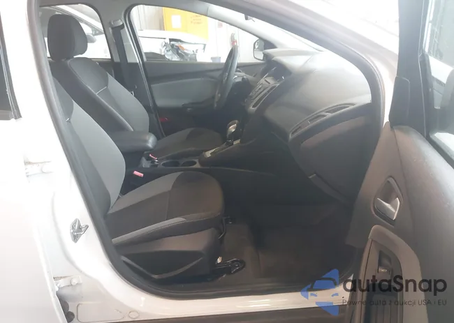 1FADP3F20DL317228: 44578161