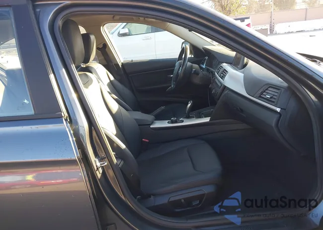 WBA3C1C53CF432484: 44579537