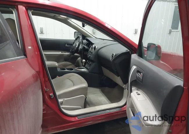 JN8AS58V38W131089: 44579904