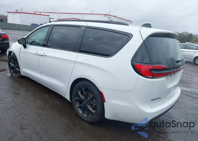 2C4RC1GG9SR537823: 44579950