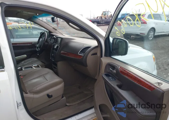 2C4RC1BG8CR245931: 44580066